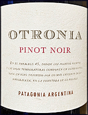 Otronia 2020 Pinot Noir 1